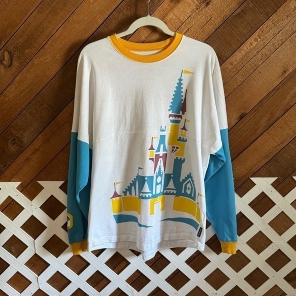 50th Anniversary Vault Collection Cinderella’s Castle Spirit Jersey size M
